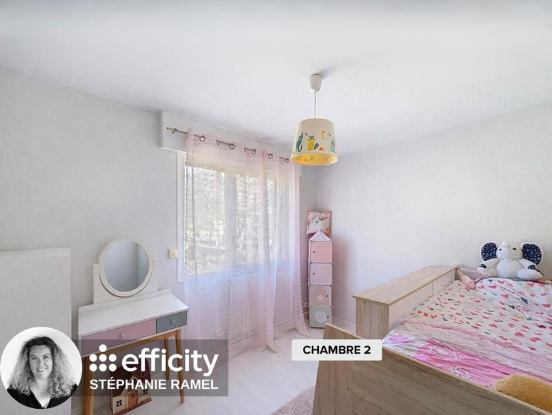 Appartement - 82 m² - 4 pièces