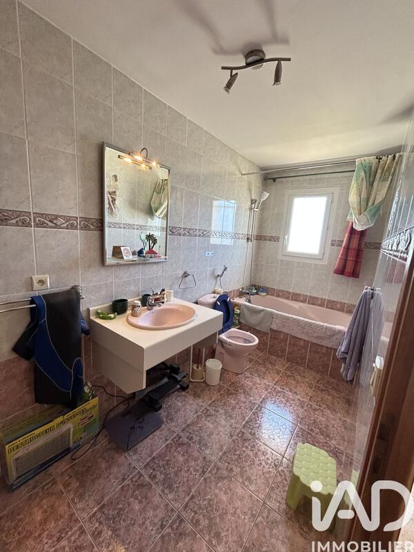 Maison - 137 m² - 4 pièces