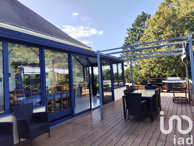 Maison - 303 m² - 9 pièces