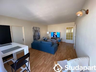 Chambre - 13 m² - 1 pièce