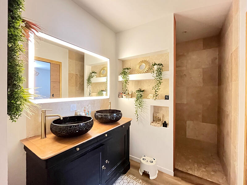 Maison - 105 m² - 5 pièces