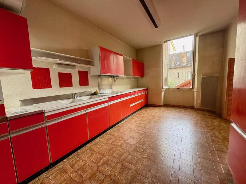 Appartement - 79 m² - 3 pièces