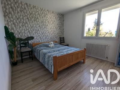 Maison - 230 m² - 7 pièces