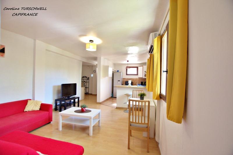 Maison - 273 m² - 9 pièces