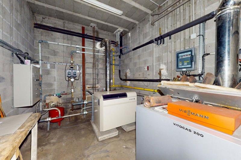 Immeuble - 2 747 m²