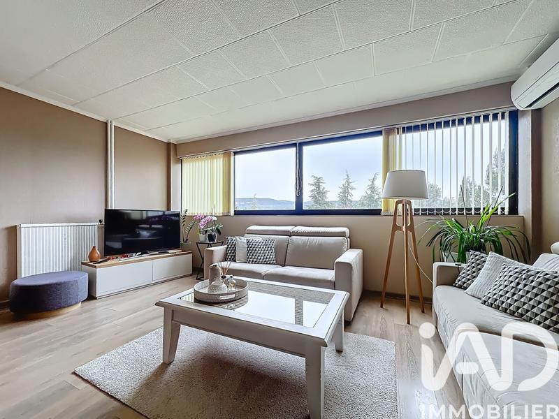 Appartement - 80 m² - 4 pièces