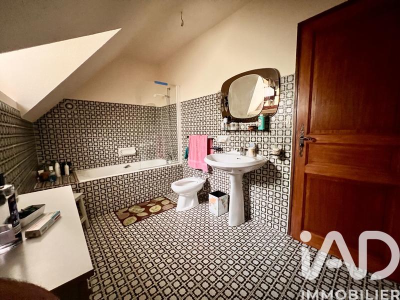 Maison - 90 m² - 4 pièces