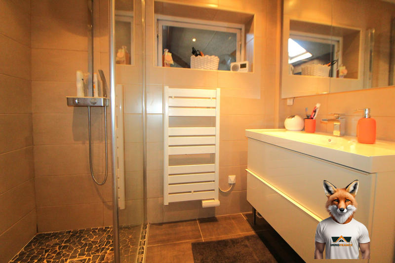 Maison - 80 m² - 5 pièces