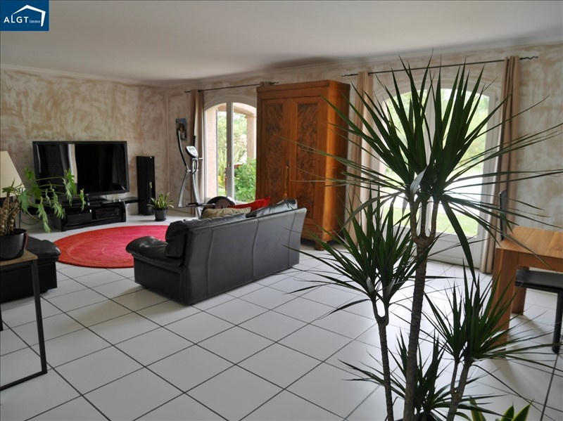 Villa - 180 m² - 6 pièces