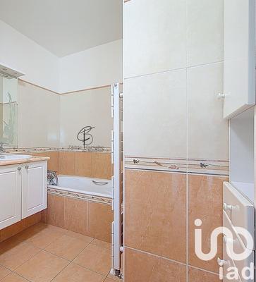 Maison - 161 m² - 6 pièces