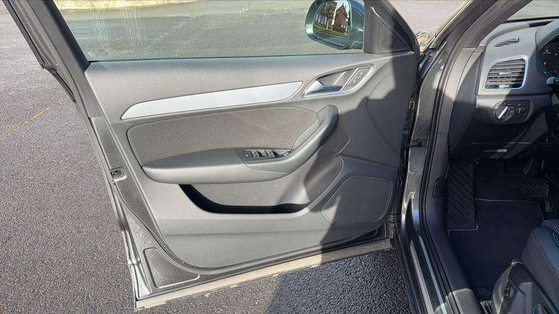 Audi Q3 II 2.0 Tdi 150 s-Tronic7 s line