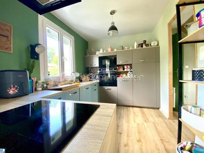 Maison traditionnelle - 85 m² - 5 pièces