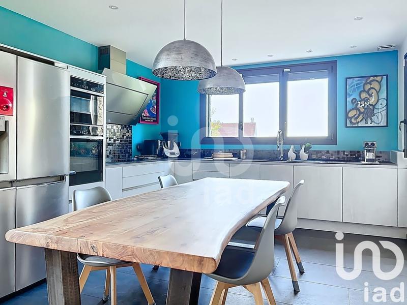 Maison - 380 m² - 8 pièces