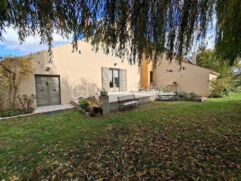 Propriété - 358 m² - 7 pièces