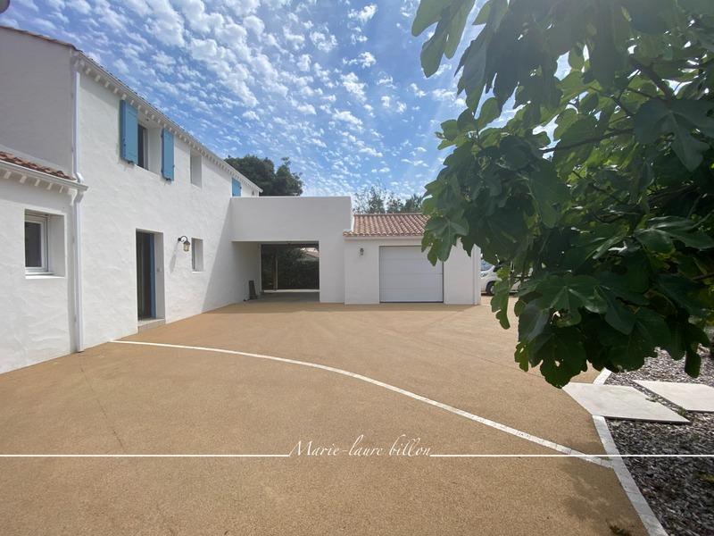 Maison - 206 m² - 7 pièces