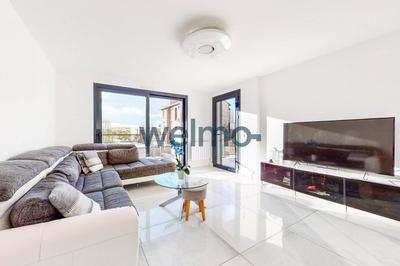 Appartement - 105 m² - 4 pièces