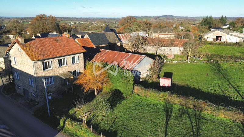 Maison traditionnelle - 148 m² - 8 pièces