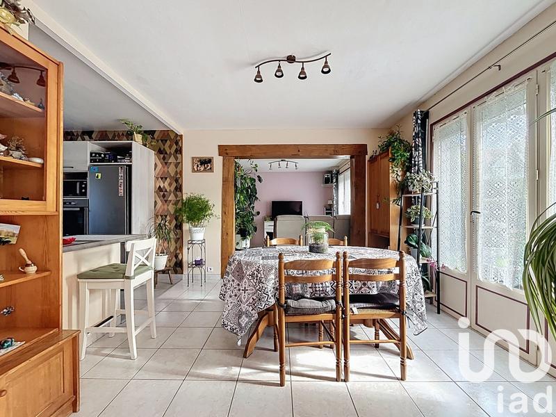 Maison - 80 m² - 5 pièces