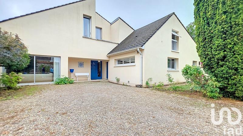 Maison de maîtres - 376 m² - 10 pièces