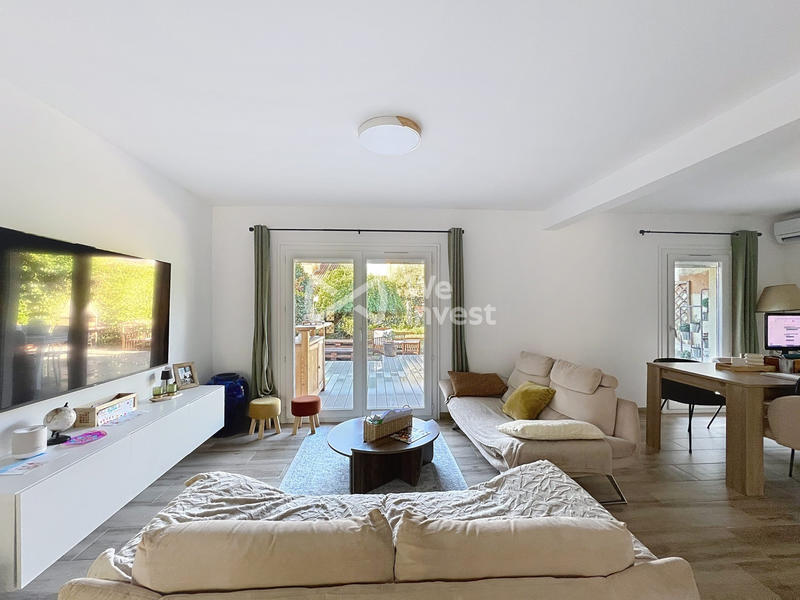 Maison traditionnelle - 110 m² - 5 pièces