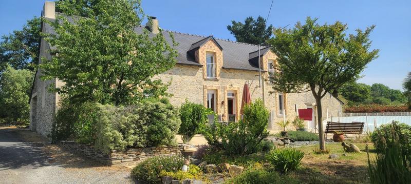 Propriété - 320 m² - 13 pièces