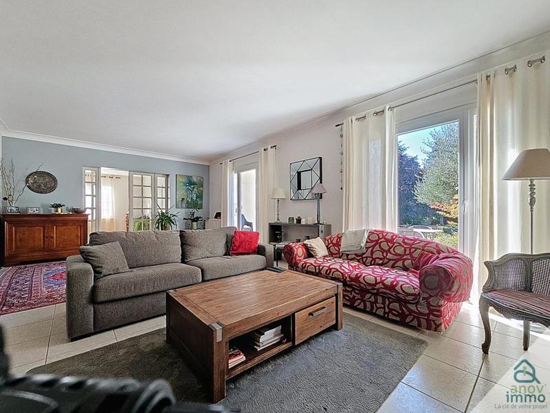 Maison - 422 m² - 12 pièces