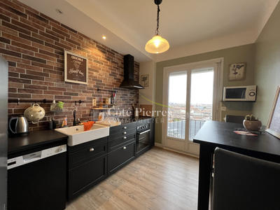 Appartement - 64 m² - 2 pièces