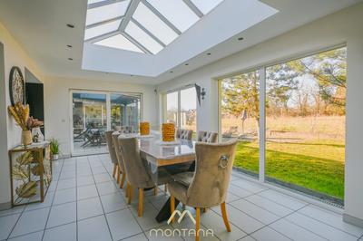 Maison - 260 m² - 5 pièces