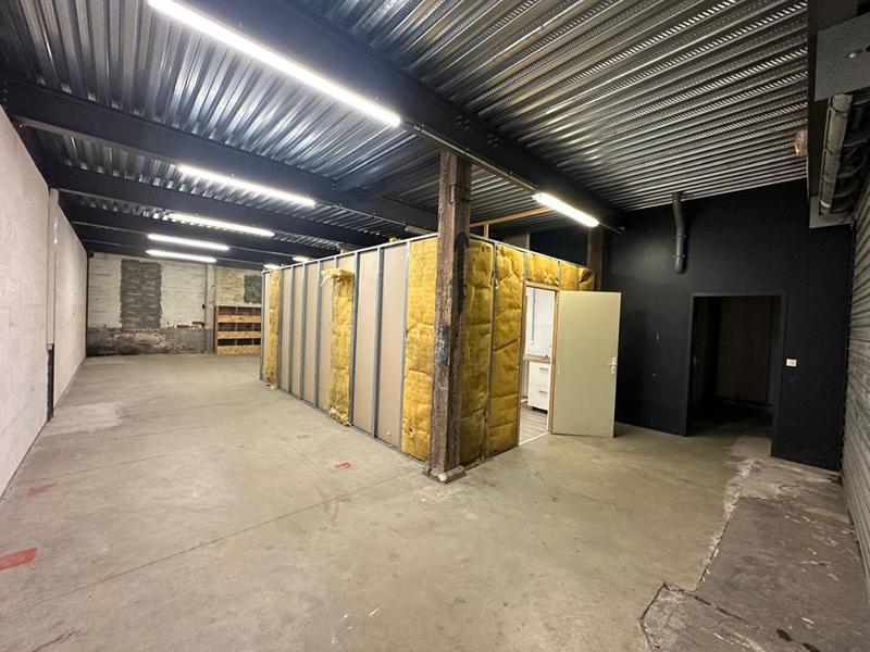 Entrepôt - 144 m²