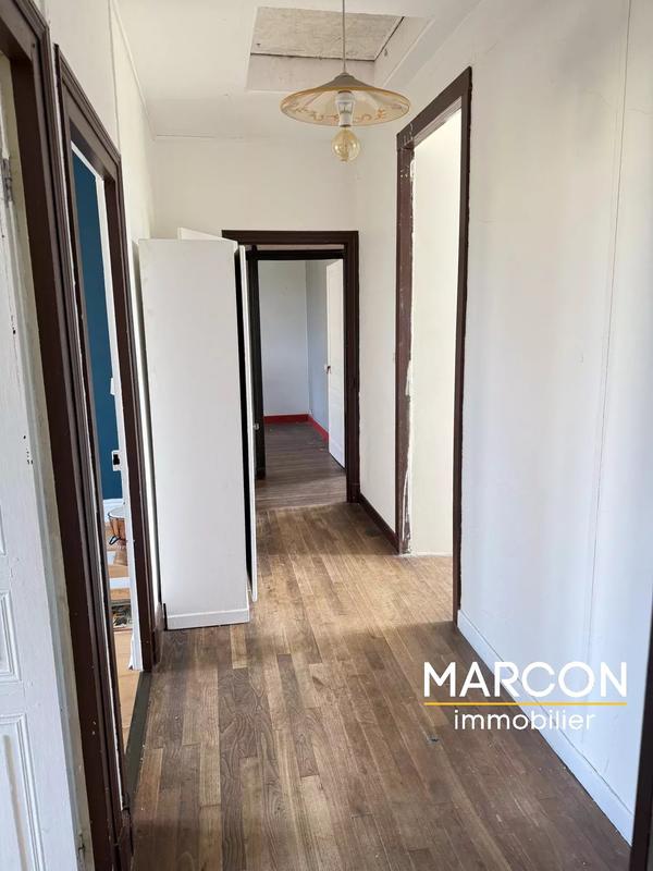 Maison de village - 185 m² - 9 pièces