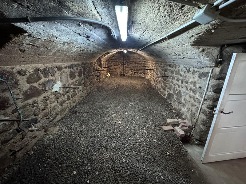 Maison - 210 m² - 9 pièces