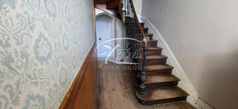 Maison ancienne - 260 m² - 10 pièces