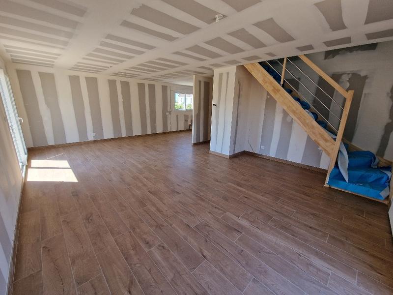 Maison - 105 m² - 6 pièces