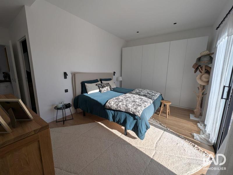 Maison - 182 m² - 5 pièces