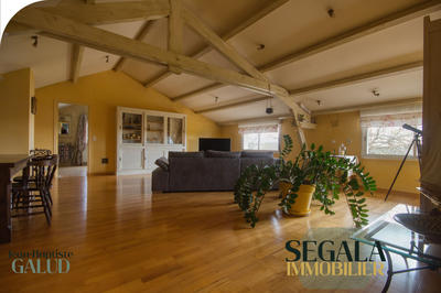 Maison - 180 m² - 4 pièces