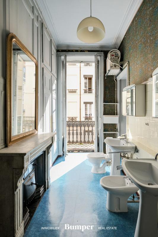 Appartement - 190 m² - 5 pièces