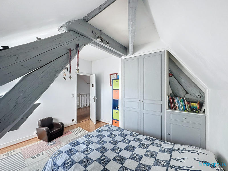 Maison ancienne - 177 m² - 6 pièces