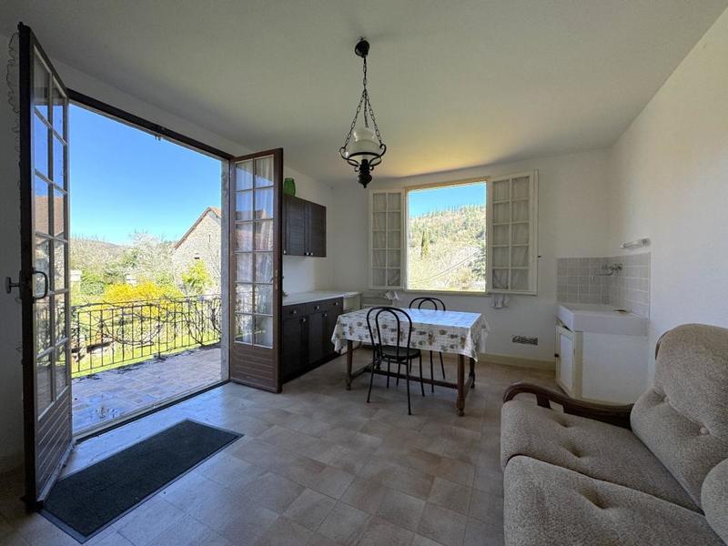 Maison - 190 m² - 10 pièces