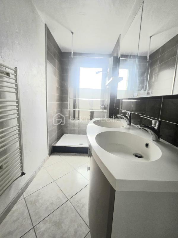 Appartement - 97 m² - 4 pièces