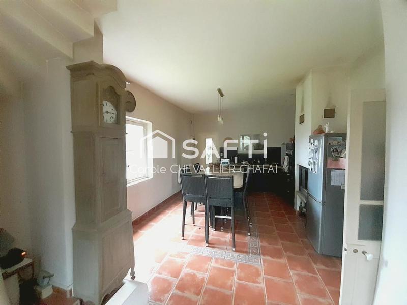 Maison - 137 m² - 7 pièces