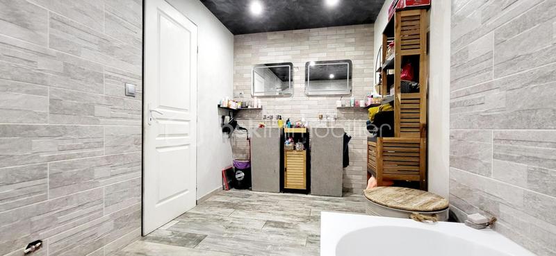 Duplex - 84 m² - 4 pièces