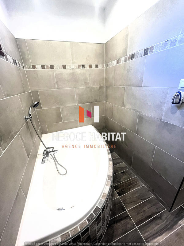 Villa - 90 m² - 4 pièces