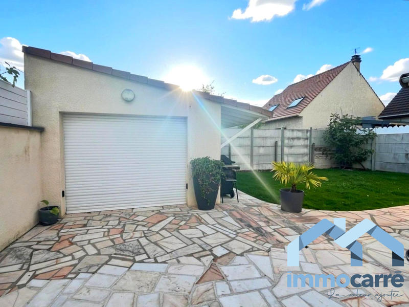 Maison - 90 m² - 5 pièces