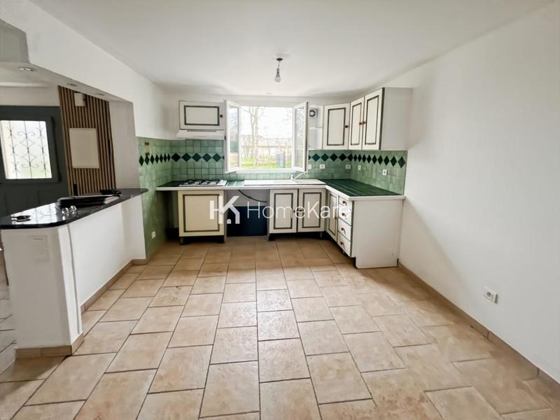 Maison - 220 m² - 6 pièces