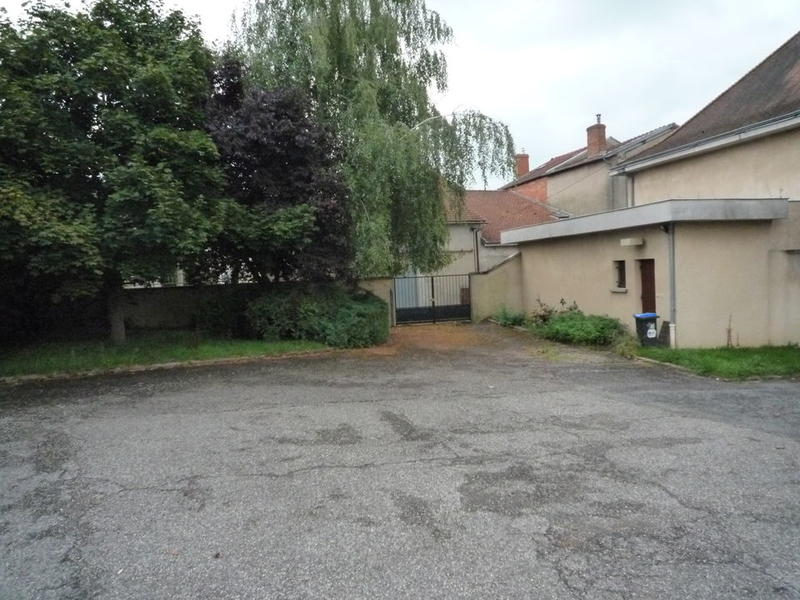 Maison - 290 m² - 14 pièces