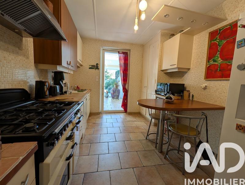 Maison - 207 m² - 8 pièces