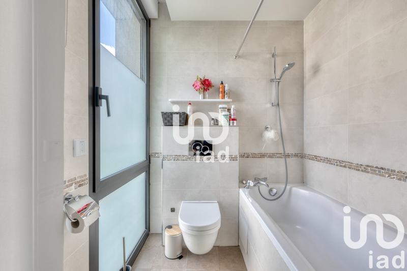 Maison - 343 m² - 9 pièces