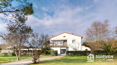 Villa - 205 m² - 7 pièces