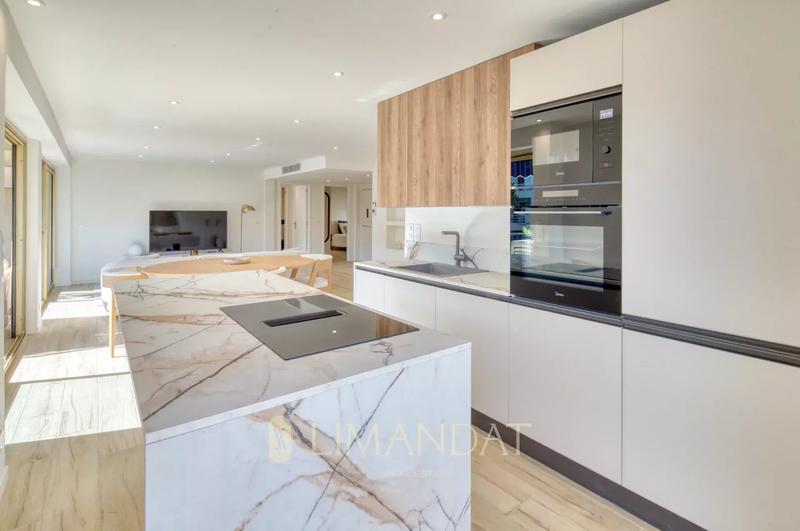 Appartement - 95 m² - 4 pièces