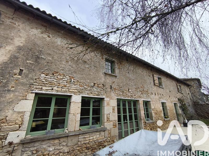 Maison - 260 m² - 10 pièces